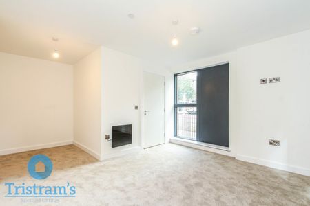 3 bed Apartment for Rent - Photo 2