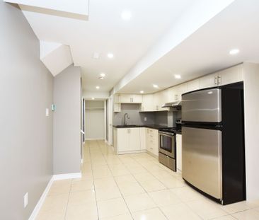 For Lease - 54 Palleschi Drive, Brampton, Ontario - Photo 5