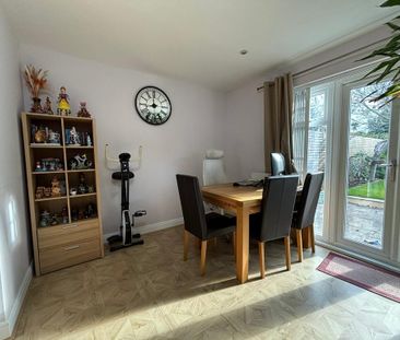 3 bedroom end of terrace house to rent - Photo 3