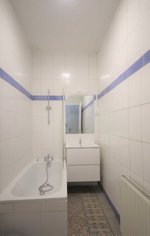 Location Appartement 3 pièces 49m² LILLE 59160 - Photo 5