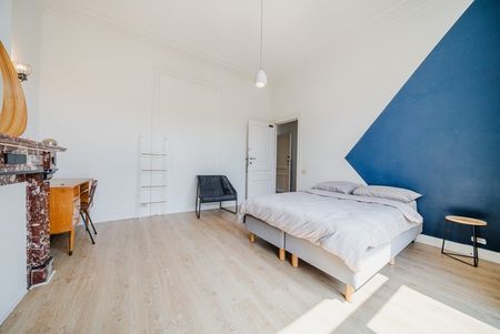 Room at Rue Charles Quint 55 - Photo 5