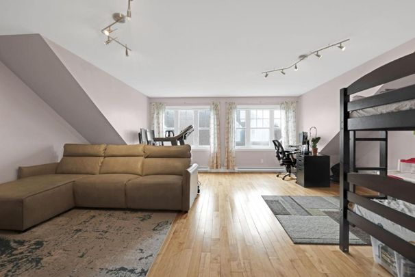 Montréal (Saint-Laurent) (Nouveau Saint-Laurent/Bois-Franc) - Photo 1