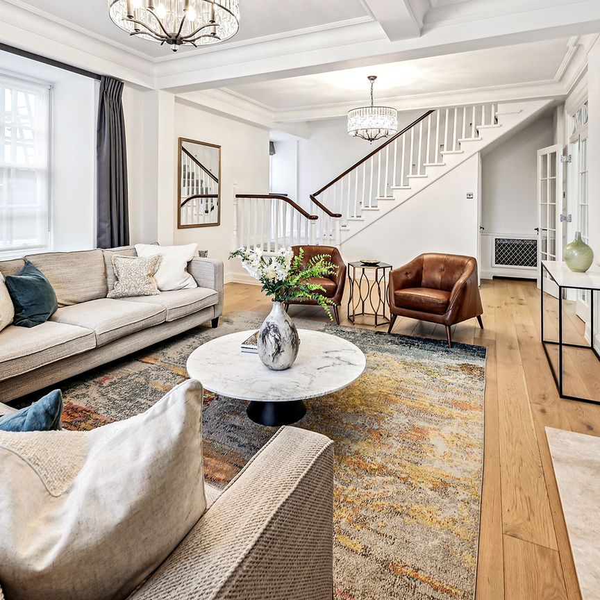 Grosvenor Square, W1K, London - Photo 1