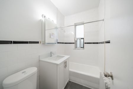 For Lease - 156 Kingston Road Unit# 8, Toronto, Ontario - Photo 2