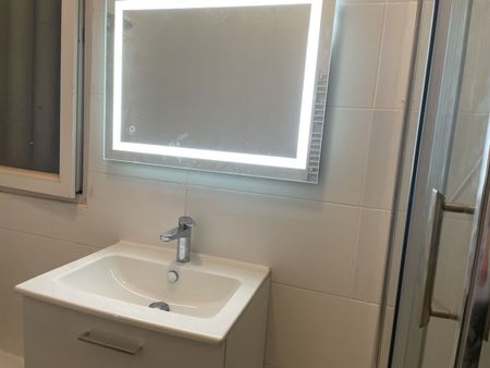 P3 en très bon état , location vide - Photo 3