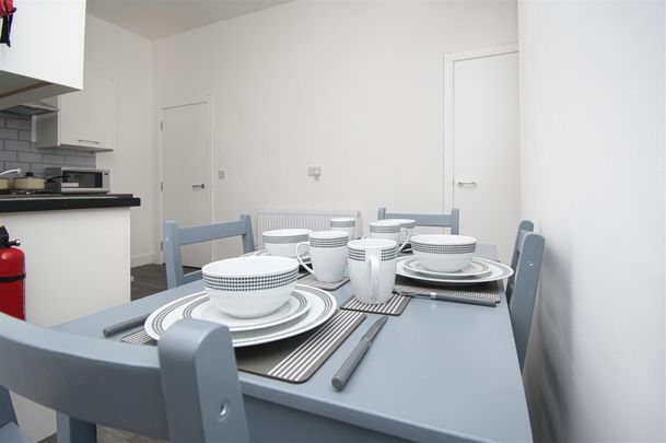 1 bed house share to rent in Queensberry Road, Burnley, BB11 - Photo 1