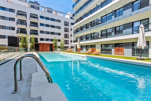 Piso de alquiler en Carrer Gretel Ammann Martinez, 2, La Verneda i la Pau - Photo 1