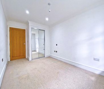 Grasmere, Knightsbridge Road, Camberley, GU15 - Photo 3