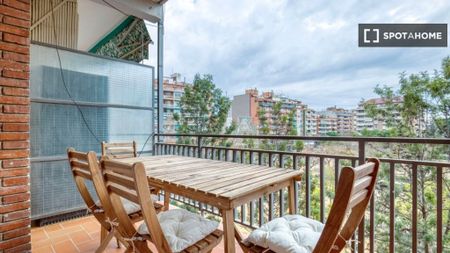 4 room luxury Flat for rent in Barcelona, Spain - Photo 4