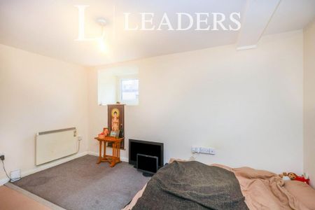 Studio to rent - Photo 3