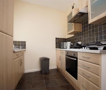 Addison Road - Flat 2, Plymouth - Photo 4