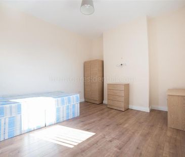 4 bedroom maisonette to rent - Photo 2