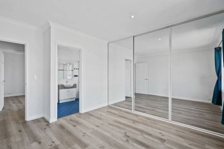 Charming 2-Bedroom Unit in Central Mandurah - Photo 4