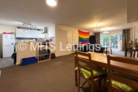 4 Bedroom Flat for rent in Abbots Mews - Photo 5