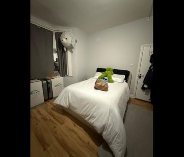 Room in a Shared House, Crofton Road, E13 - Photo 5
