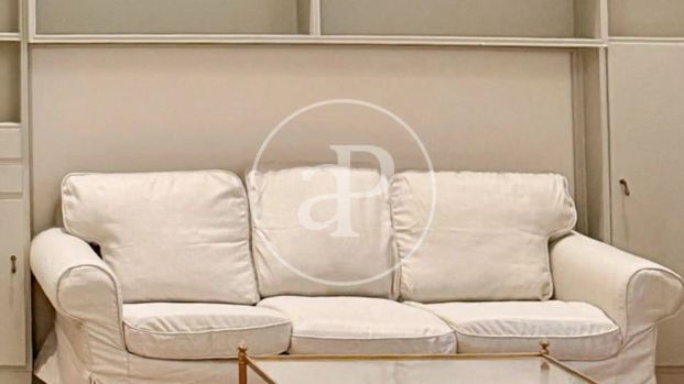 Piso de alquiler en C. de San Roque, Universidad - Malasaña - Foto 1