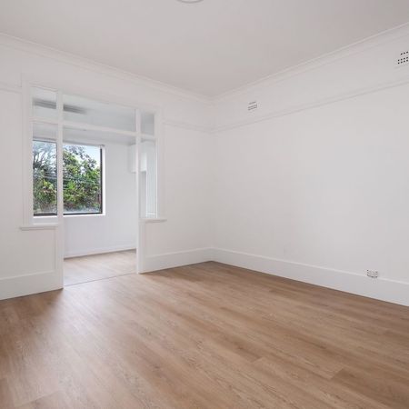 Renovated 2 bedroom unit - Pet Friendly - Photo 3