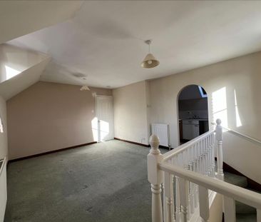 2 bedroom property to rent - Photo 3