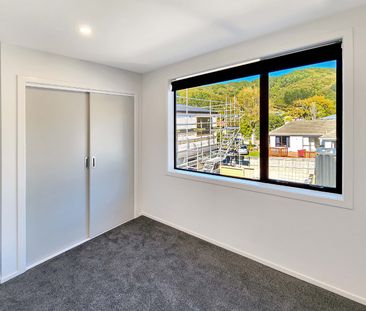 Wainuiomata, 2 bedrooms with Carpark - Photo 3