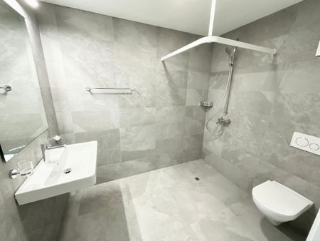 New 2.5-room apartments with loggia – Modern comfort, sustainability and quality of life in the heart of the village - Foto 3