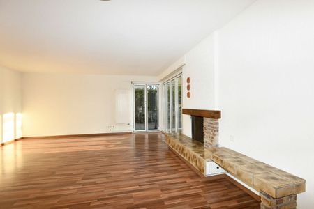 Charming 6.5-room single-family house with veranda, large terrace and garden in a quiet location in Wettingen - Foto 2