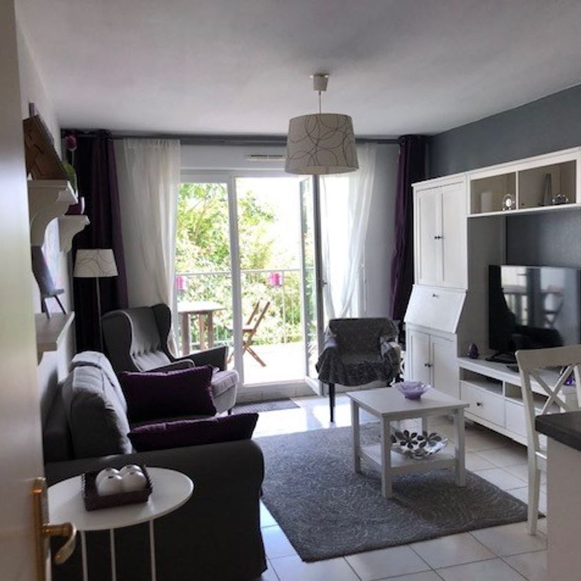 T2 NON MEUBLÉ AVEC PARKING PRIVATIF ET JARDIN - Photo 1