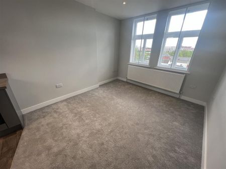 NewStreet, BURTON-ON-TRENT - Photo 2