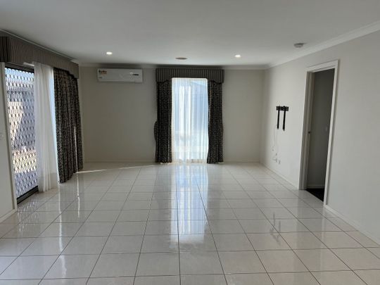 Classic Family Home in Toolern Waters, Melton South! - Photo 1