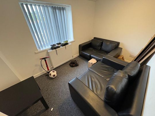 4 bedroom house share to rent - Photo 1