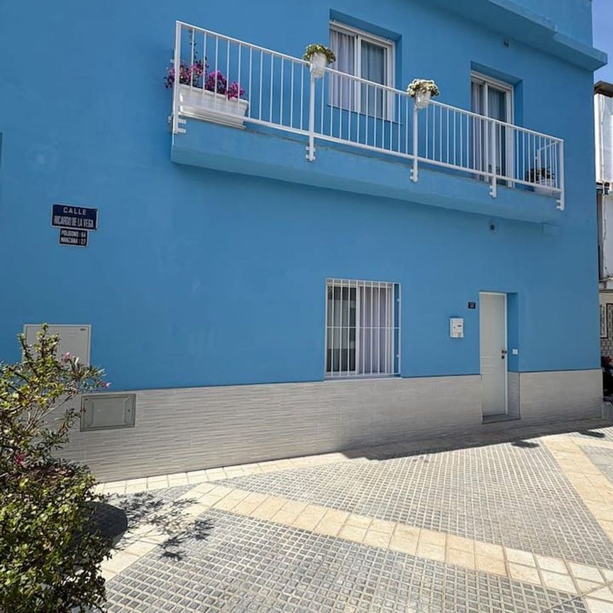 Alquiler de chalet pareado en Calle Ricardo de la Vega, 68 - Photo 1