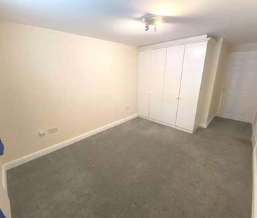 Coleridge Way, Borehamwood, WD6 - Photo 2