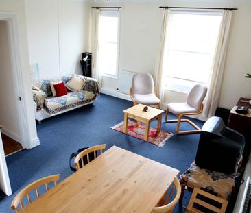 2 Bed Flat, Forest View, SO14 - Photo 1