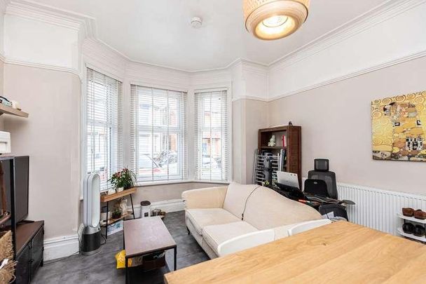 St Johns Road. Bournemouth, BH5 - Photo 1