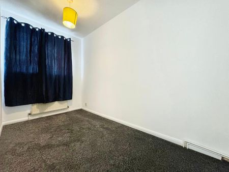 Florence Close, Grays, RM20 - Photo 2