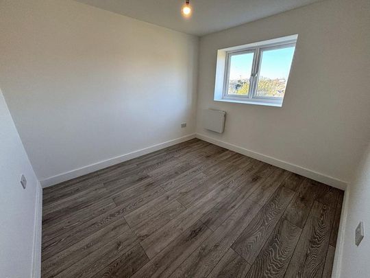 3 bedroom apartment to rent - Photo 1