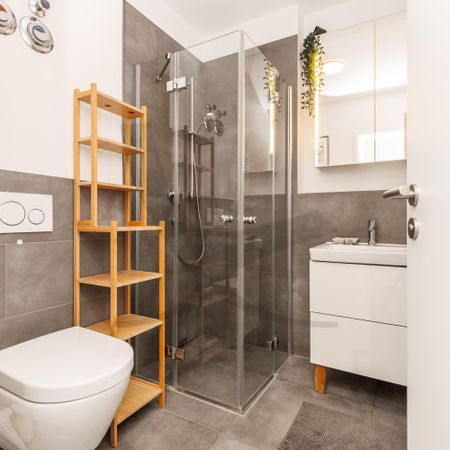 Mit Balkon & Wasserblick - Photo 5