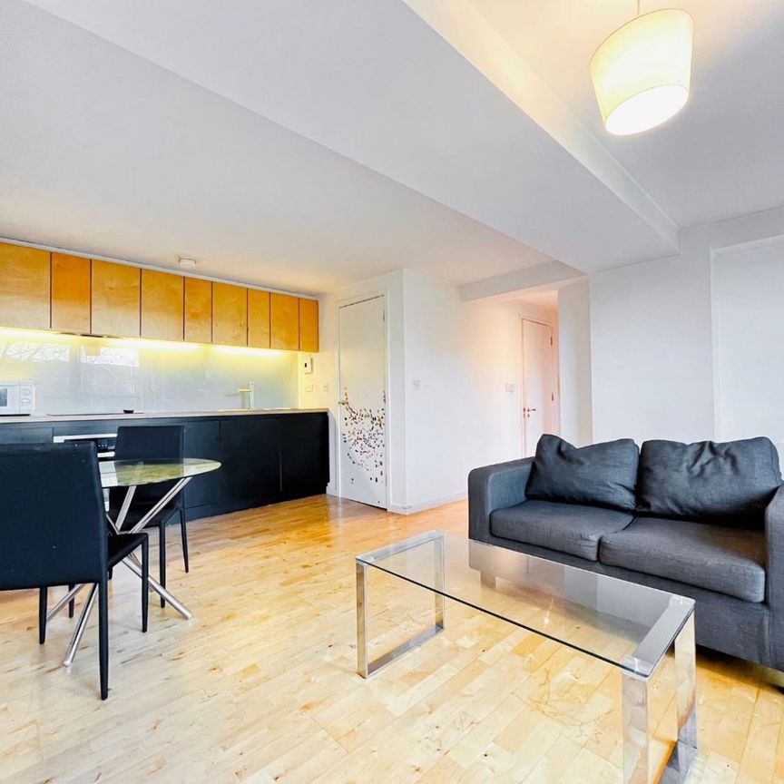 1 bedroom Flat To Let - Photo 1