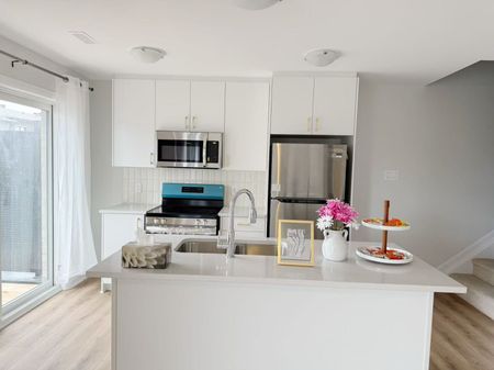 For Lease - 1021 creekway Private, Kanata, Ontario - Photo 5