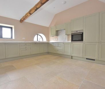 2 bedroom barn conversion to rent - Photo 5