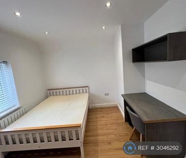 1 bedroom in a house share to rent - Photo 4