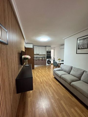 Alquiler de chalet adosado en Los Balcones - Los Altos del Edén - Photo 2