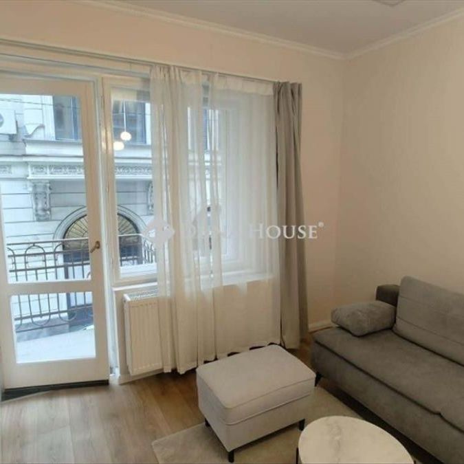 Kiadó újszerű állapotú lakás - Budapest VI. kerület - Photo 1