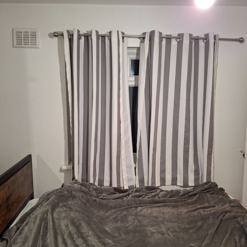 Room in a Shared House, Lyon Park Avenue, HA0 - Photo 2