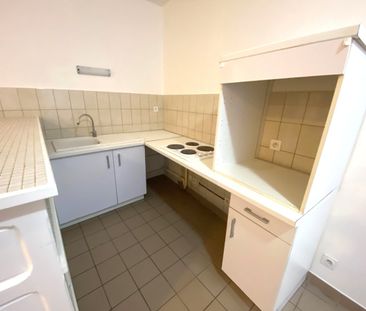 Location Appartement 3 pièces 71m² ROMANS SUR ISERE 26100 - Photo 4