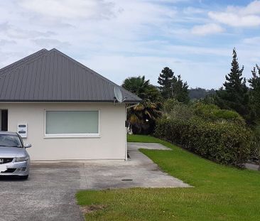 Charming 2 bedroom home in Massey - Photo 3