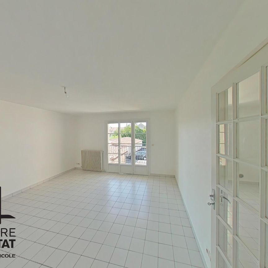 Location Appartement 3 pièces 69m² CHAUVIGNY 86300 - Photo 1