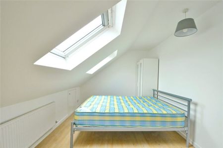 Filton Avenue, Filton - Photo 2