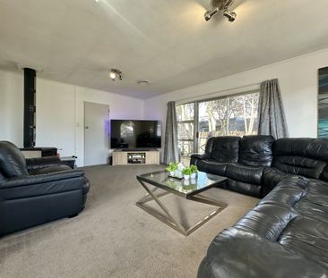 3-Bedroom Home in Upper Hutt - Photo 3