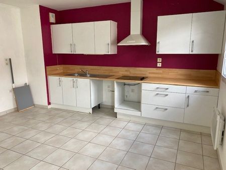 Location Appartement 3 pièces 66m² VILLY LE PELLOUX 74350 - Photo 2