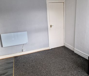 1 Bed Flat, Sparkbrook, B12 - Photo 4